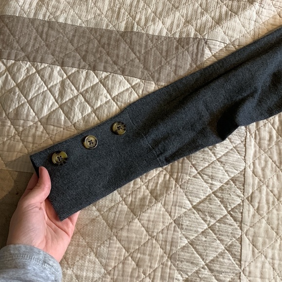 Womens grey sweater - Picture 2 of 5